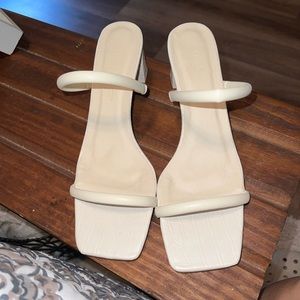 White crocodile texture chunky heels